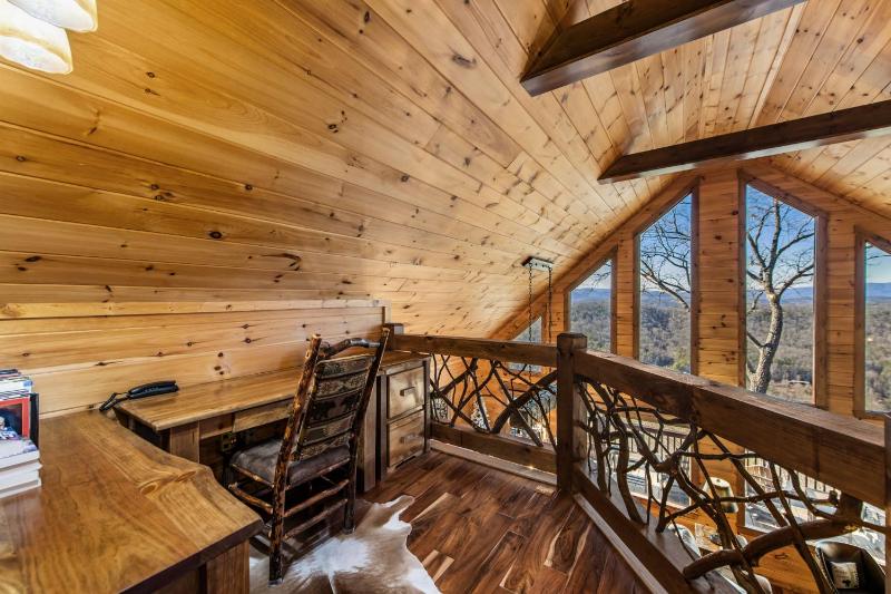 Bear Tree Lodge - image 7