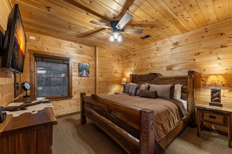 Bear Tree Lodge - image 2