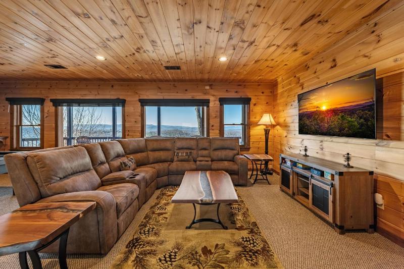 Bear Tree Lodge - image 37