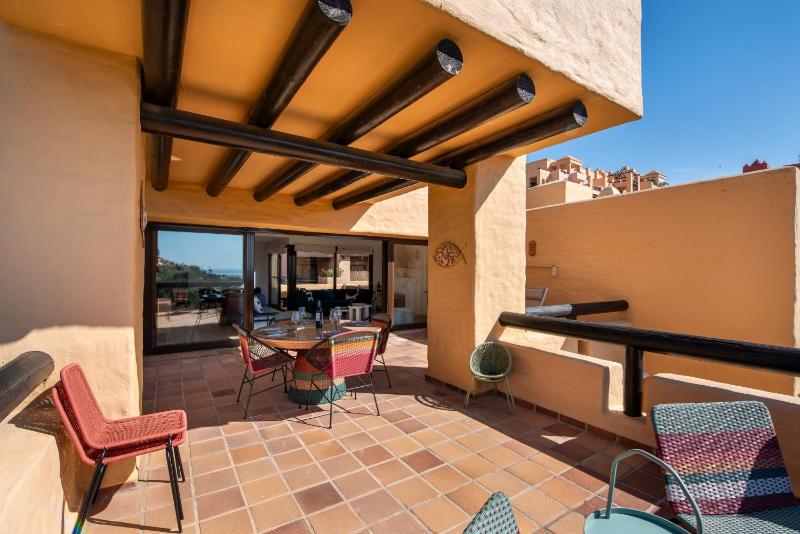 Coto Real Penthouse 2470 Naxos Sea-View - image 26