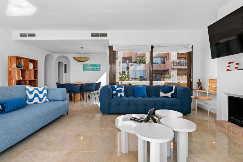 Coto Real Penthouse 2470 Naxos Sea-View - image 12