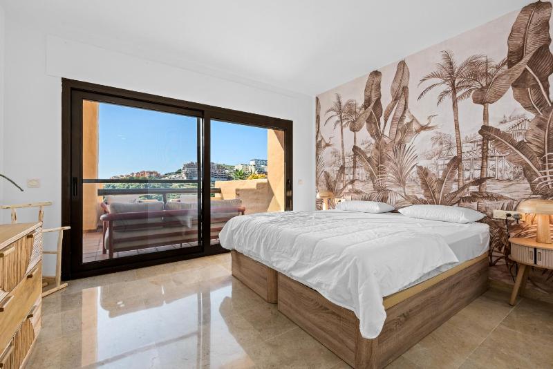 Coto Real Penthouse 2470 Naxos Sea-View - image 29