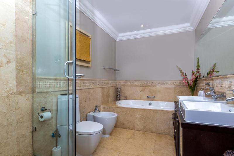 Ballito Manor View 201 - image 9