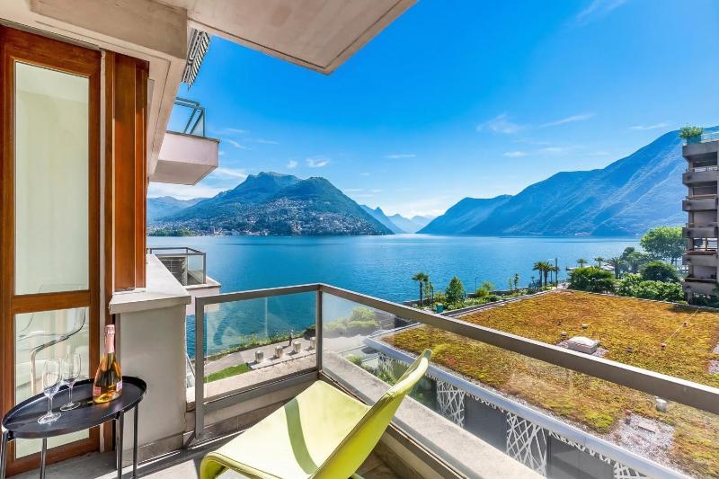 Paradiso Incanto Lake View Apartment - Happy Rentals - image 25