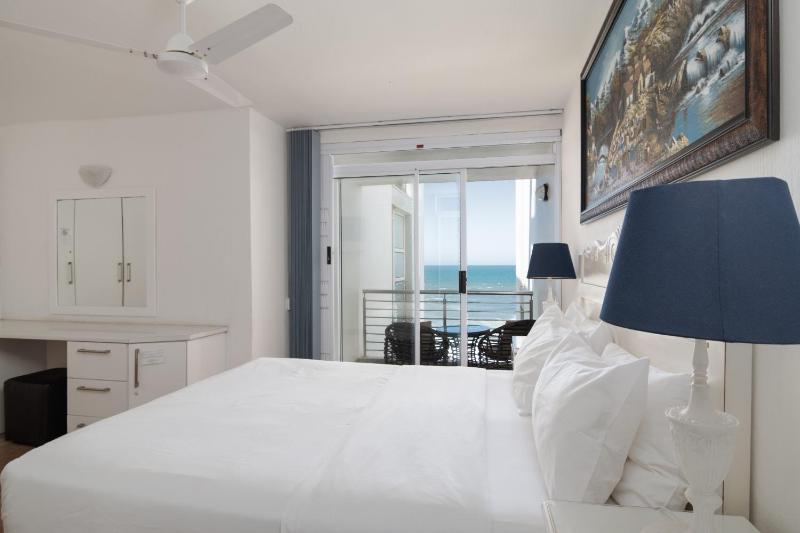 Chakas Cove 34 - image 4