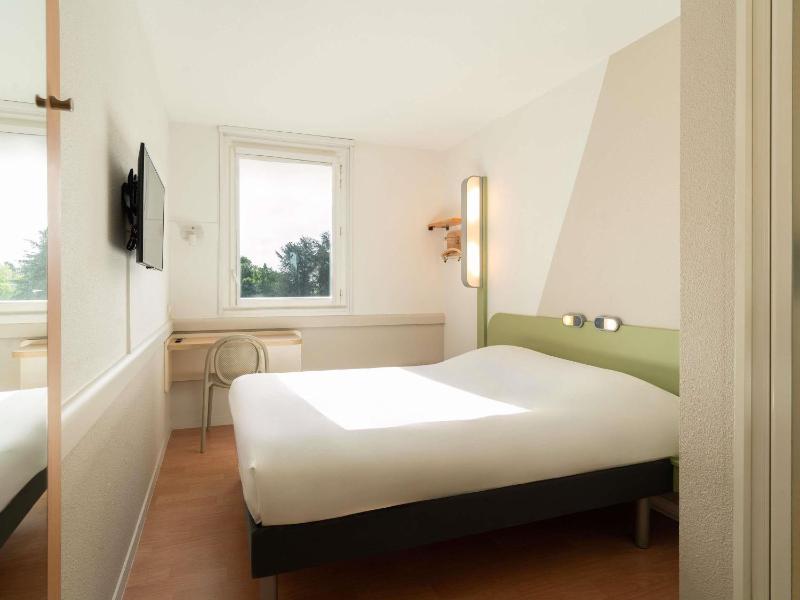 ibis budget Tours Nord - image 27