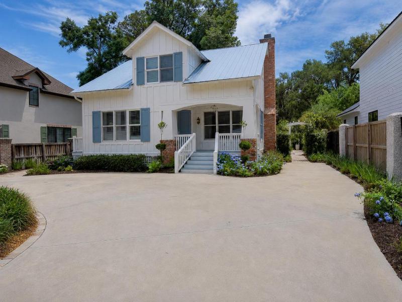Saltwater Oaks - image 28