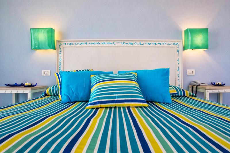 Double or Twin Room - Single Use image 4