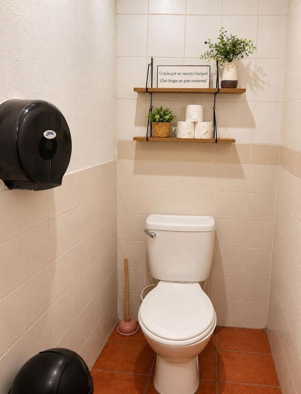 El Extranjero Hostal - image 15