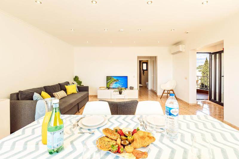Vilamoura 2-Bed with Pool Close to Golf & Marina - image 16