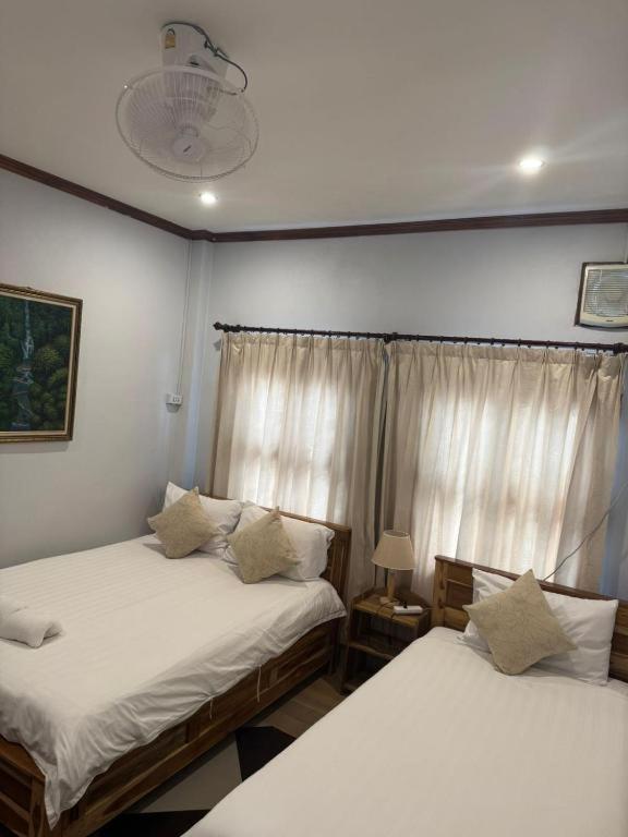 Luang Prabang Mountain View Hostel - image 10