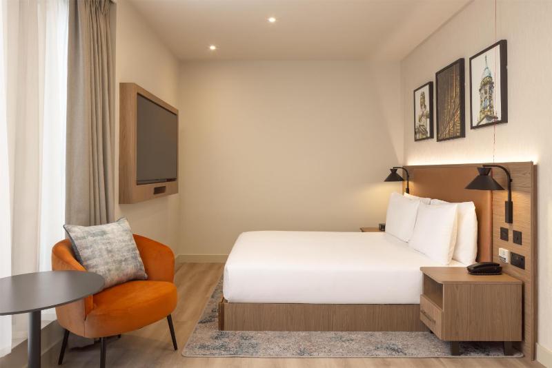 Home2 Suites By Hilton Dublin City Centre - image 13