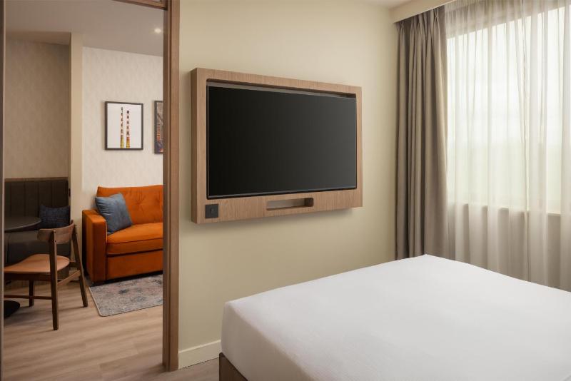 Home2 Suites By Hilton Dublin City Centre - image 5