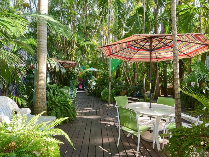 Pineapple Point Guesthouse & Resort - Gay Men's Resort - image 25