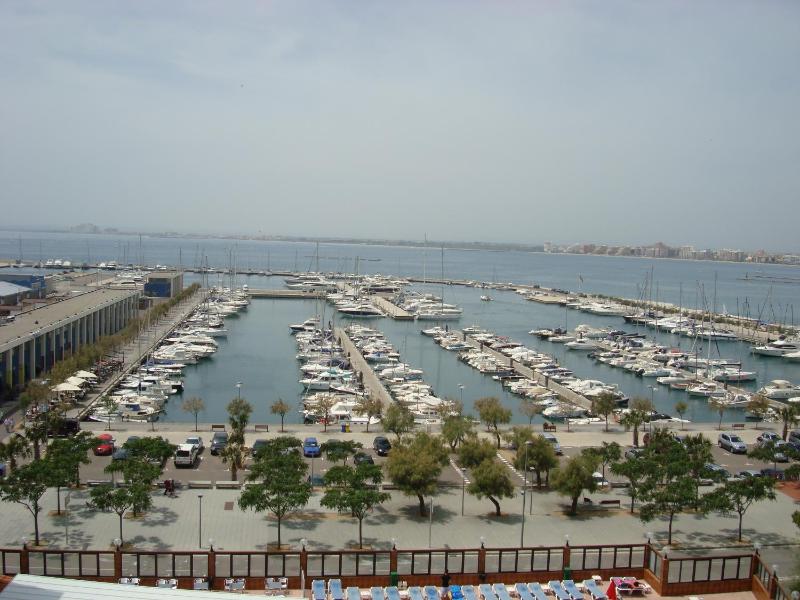 Double or Twin Room with Sea View (2 Adults + 1 Child) image 4