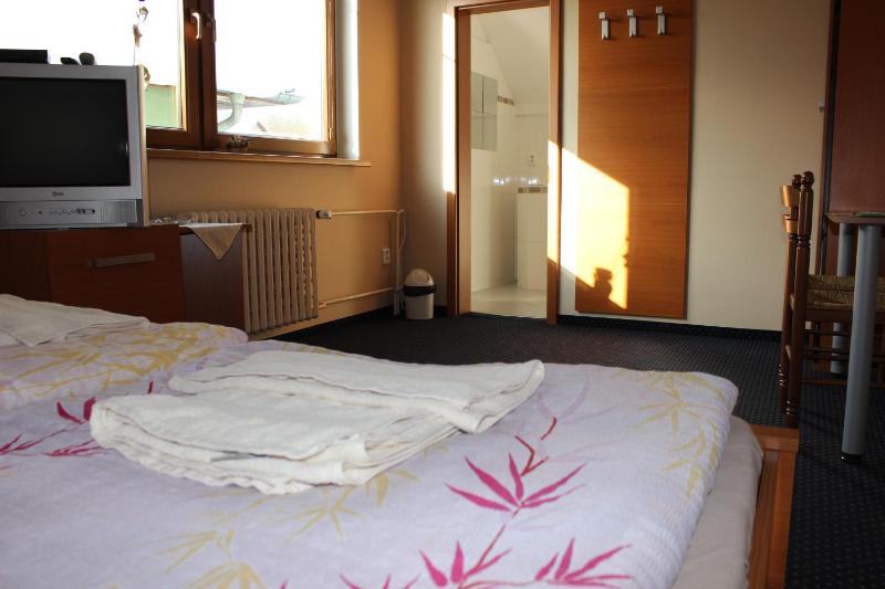 Double Room with Bath #7 image 3