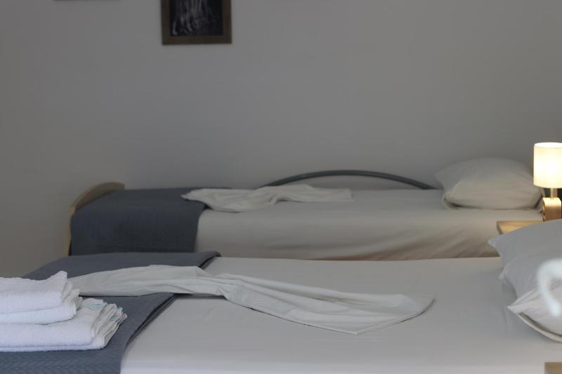 Garden Holiday Studios - image 15