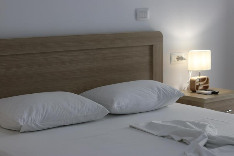 Garden Holiday Studios - image 8