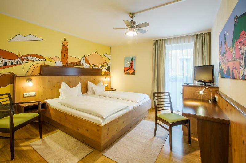 Double Room image 1