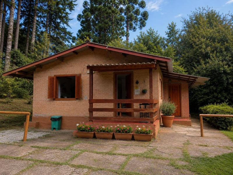 Empório reserva da serra - Opções de chalés e Hidromassagem - image 29