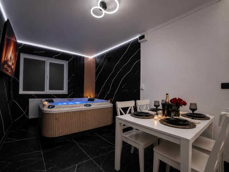 Luxor - Private Jacuzzi Boulevard Suites - image 44