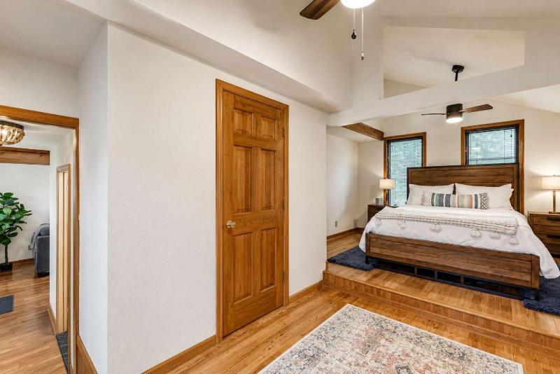 Riverfront Family Friendly Loft Near Butler and Rocky Ripple - image 7