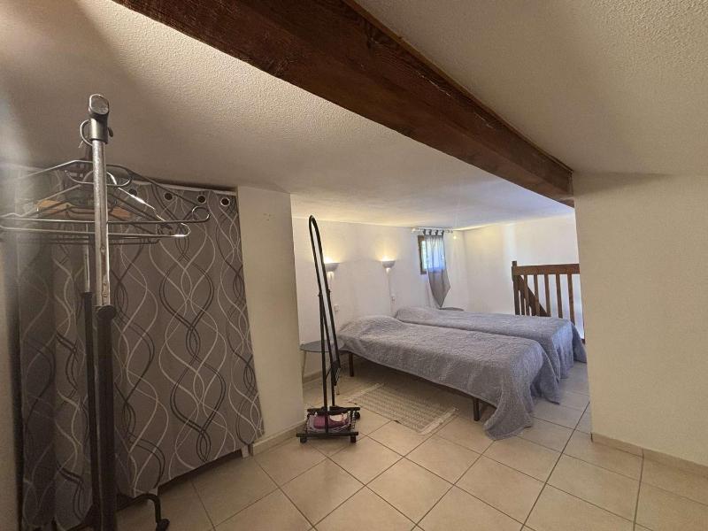 Appartement 2 Pièces avec Mezzanine et Parking à Cavalaire - FR-1-226B-251 - image 12