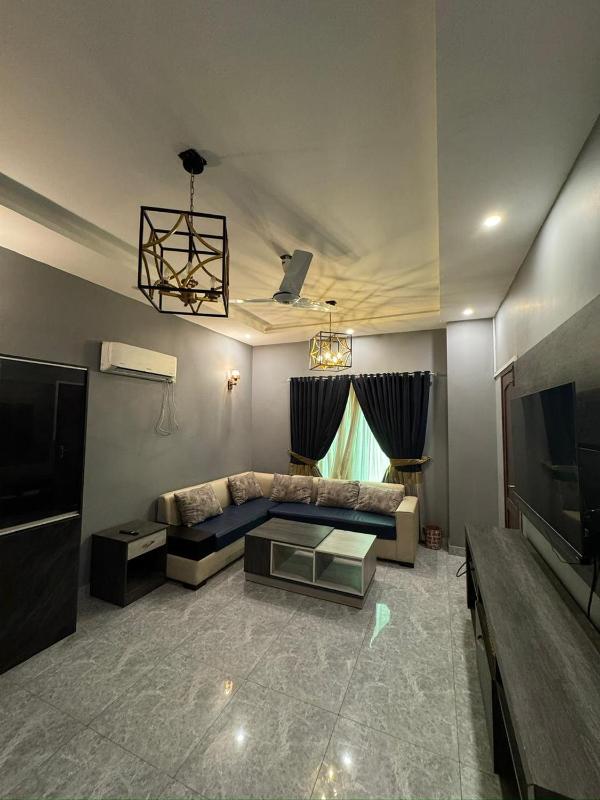 Luxury 3 Bedroom Private Villa - image 1