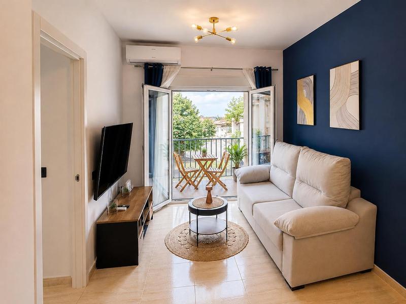 Apartment for 3 a short walk from the beaches - image 16