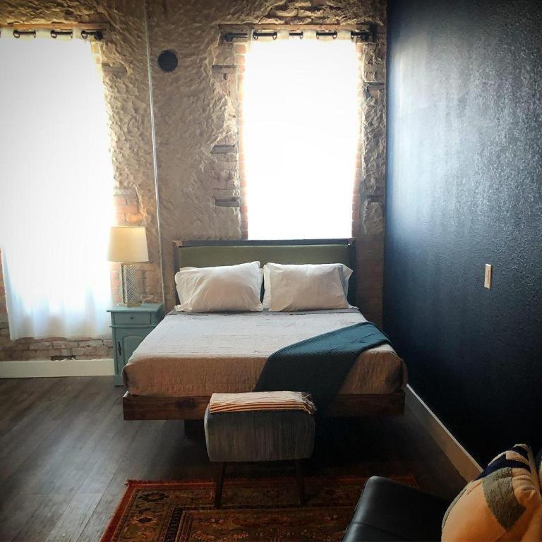 Deep Ellum Hostel - Adults Only - image 30