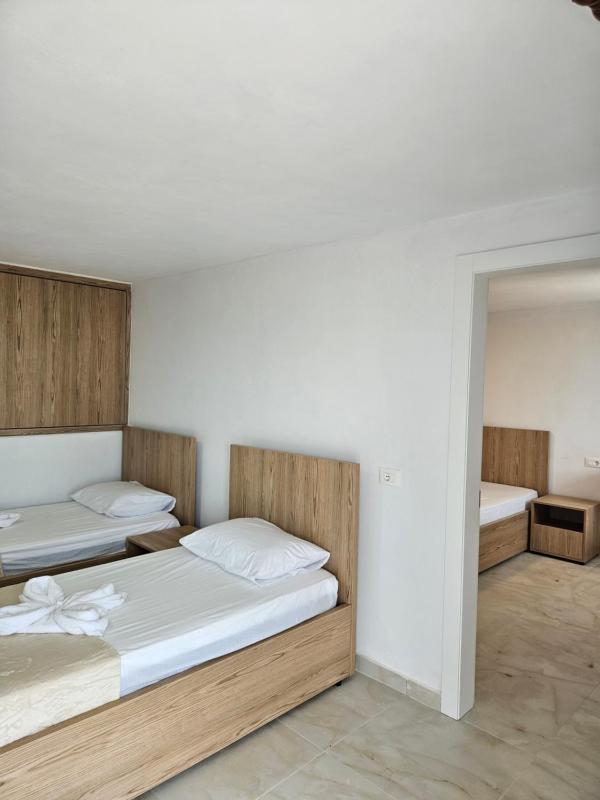 Vila Alia Sarande - image 8