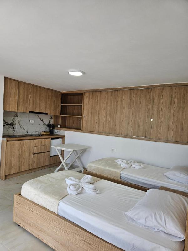 Vila Alia Sarande - image 10