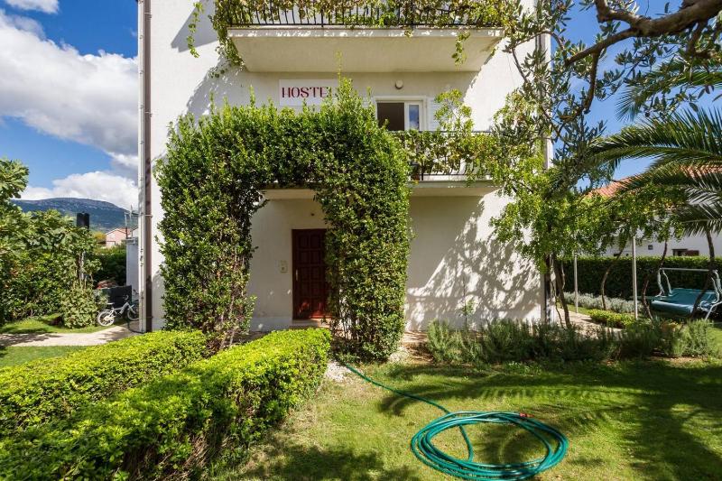 Hostel Oktarin - image 1