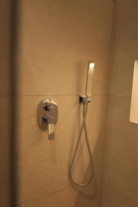 Dionis Garden Suite - image 14