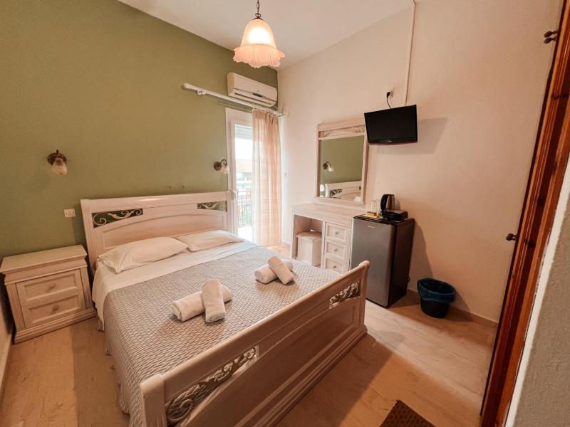 Sideris Lambros Rooms - image 20