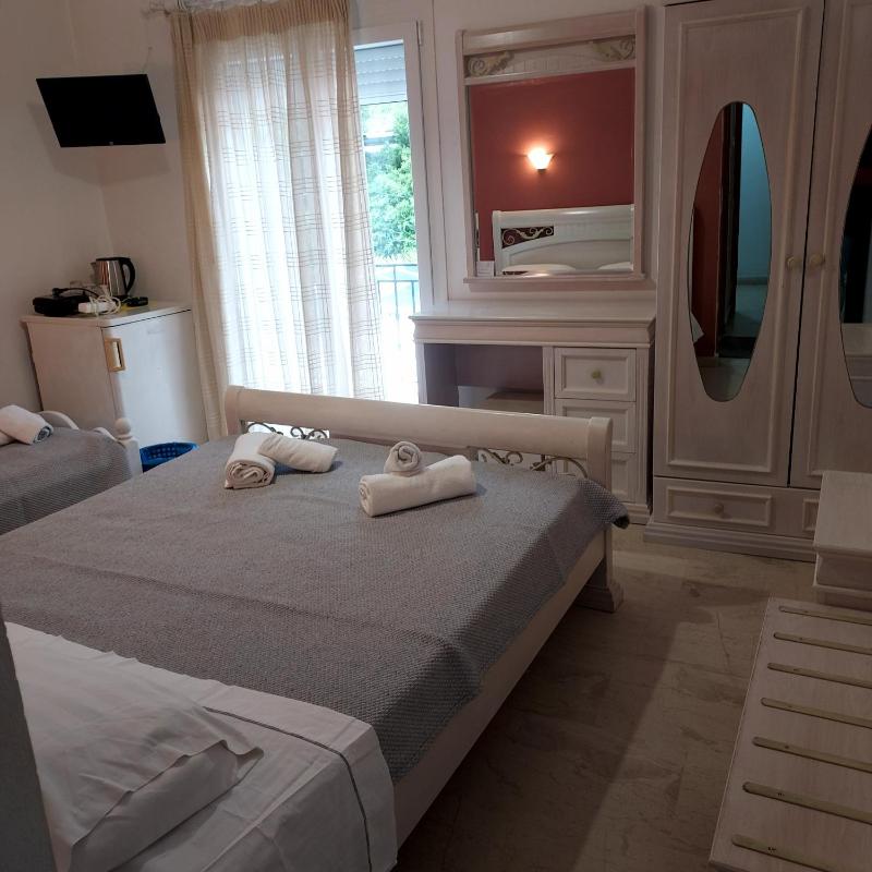Sideris Lambros Rooms - image 33
