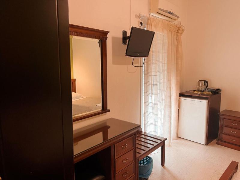 Sideris Lambros Rooms - image 26