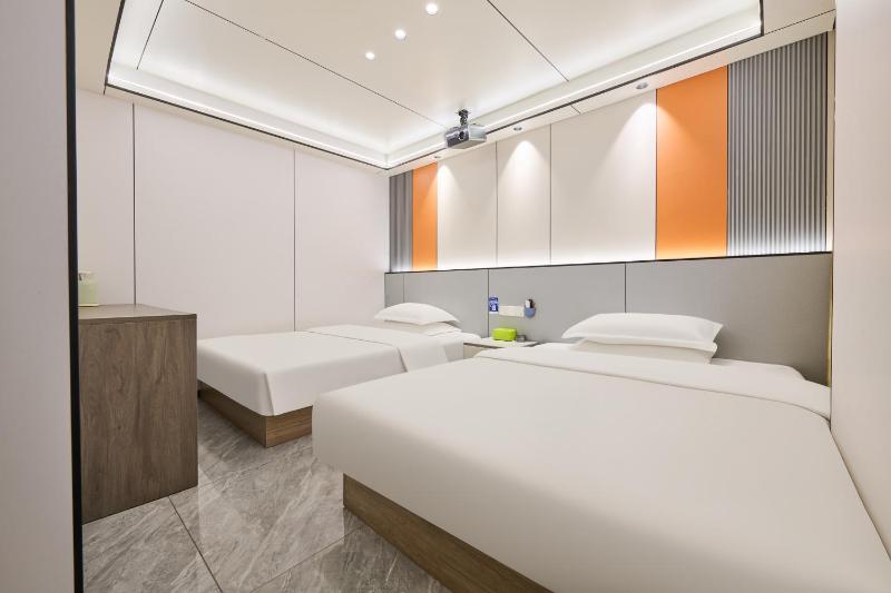 Four Seasons Clouds Xiamen North Railway Station Store - image 31