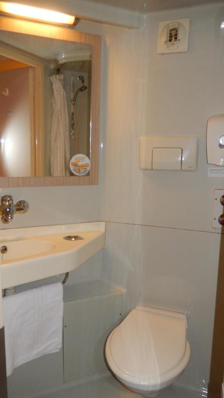 Double Room image 2