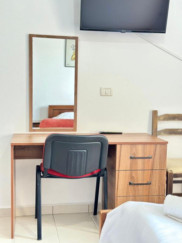 Beachside Boutique Rooms - image 8