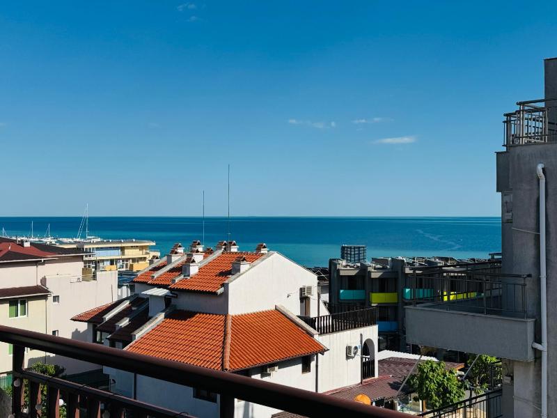 Villa Aqua 14 Apartment Sea View - image 2