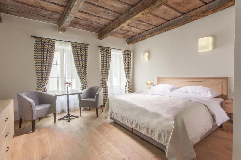 Superior Double Room image 1