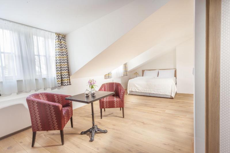 Standard Double Room image 1