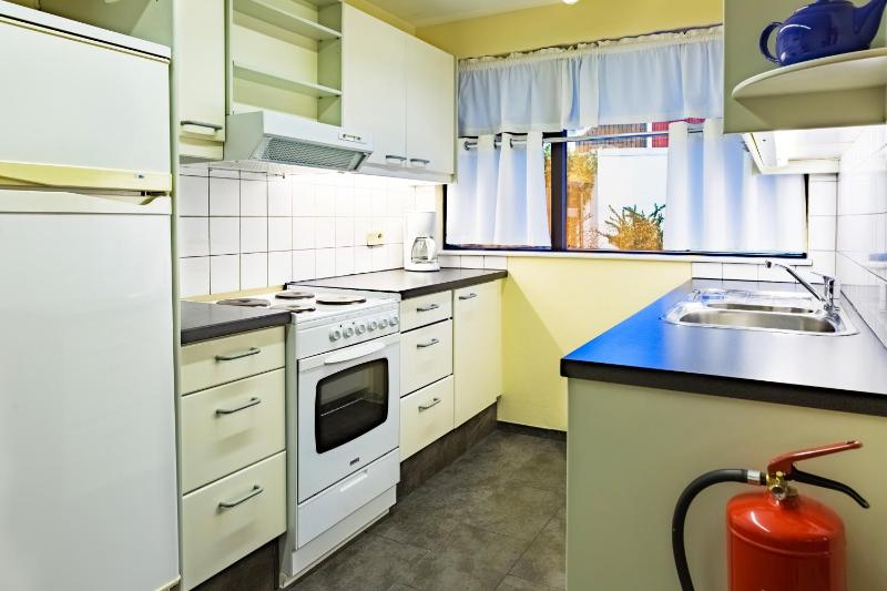 One-Bedroom Apartment image 2