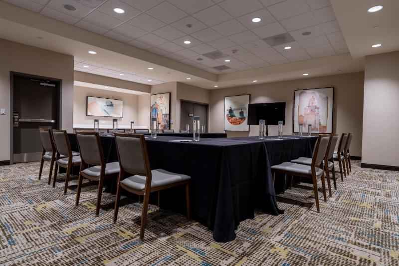 Hampton Inn by Hilton Tucson Downtown - image 41