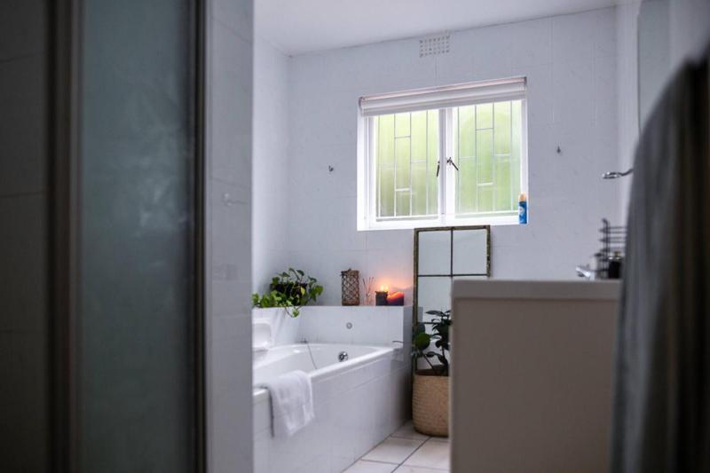 Beach House Voelklip - image 8