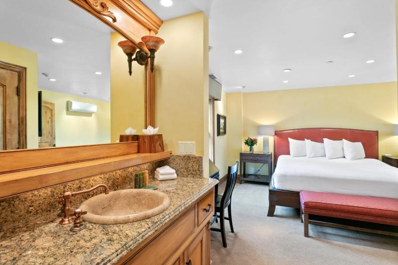 Royal Plaza at Deer Valley - One Bedroom Condo with Hot Tub #305 condo - image 8