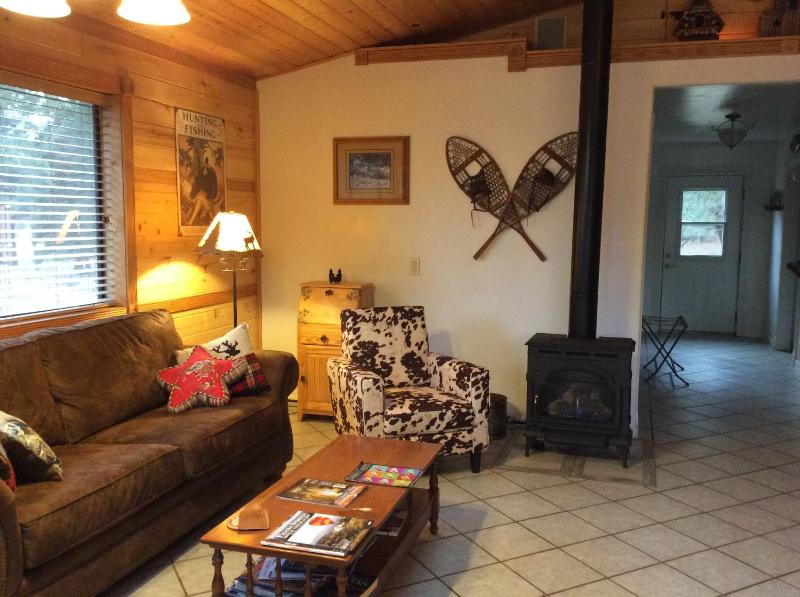 Cottage - Non-Smoking image 4