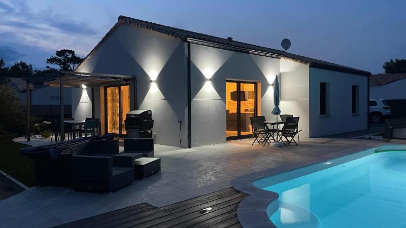 Holiday home with private pool - image 20