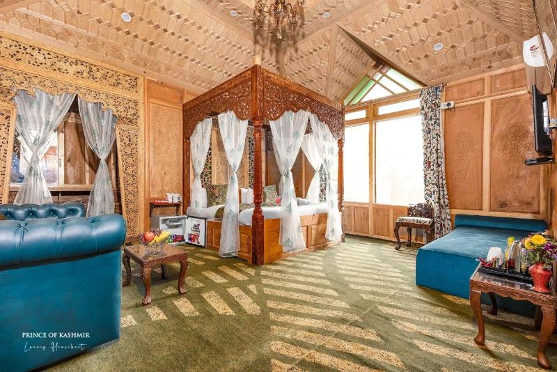 Heritage Prince of Kashmir Luxury Houseboat - image 10
